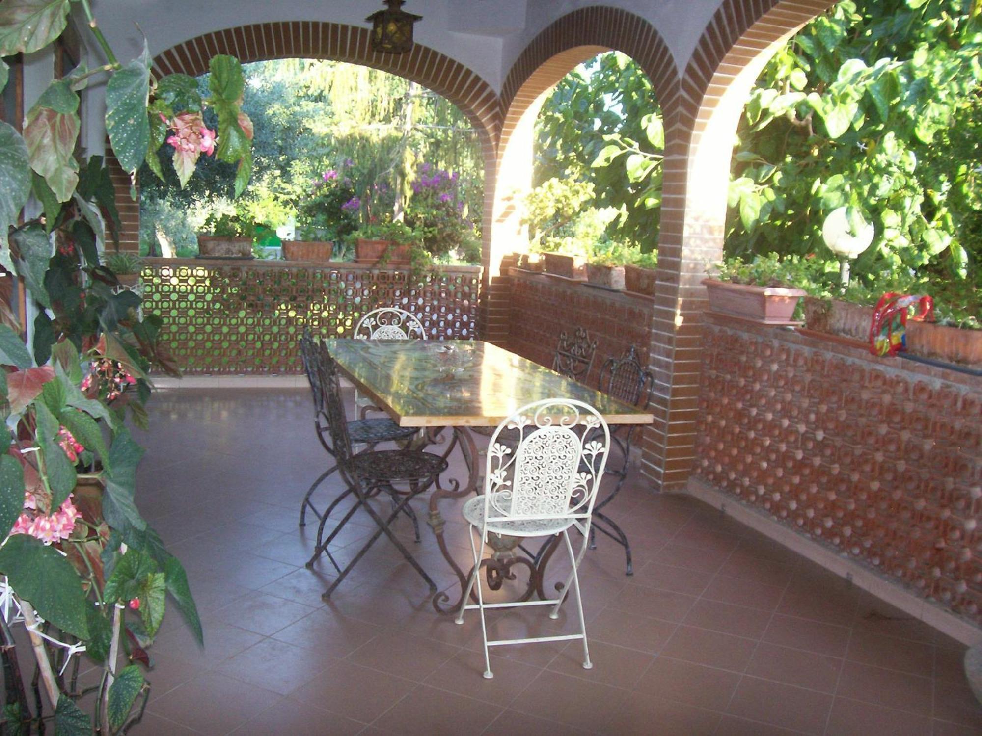 La Casa Dell'Antiquario Guest House Graniti Exterior photo