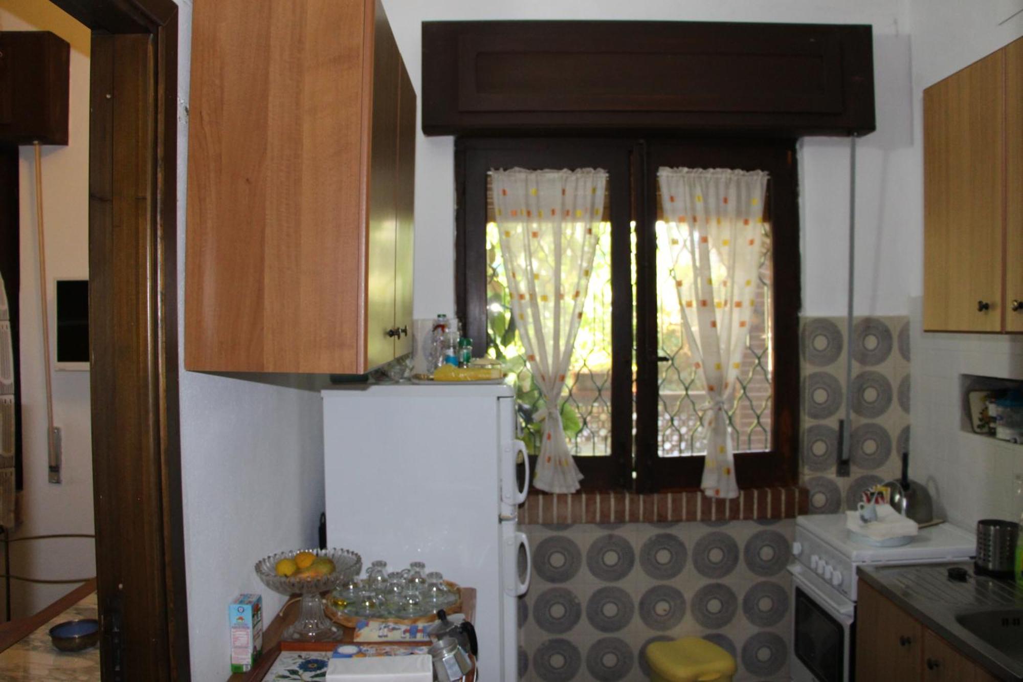 La Casa Dell'Antiquario Guest House Graniti Room photo