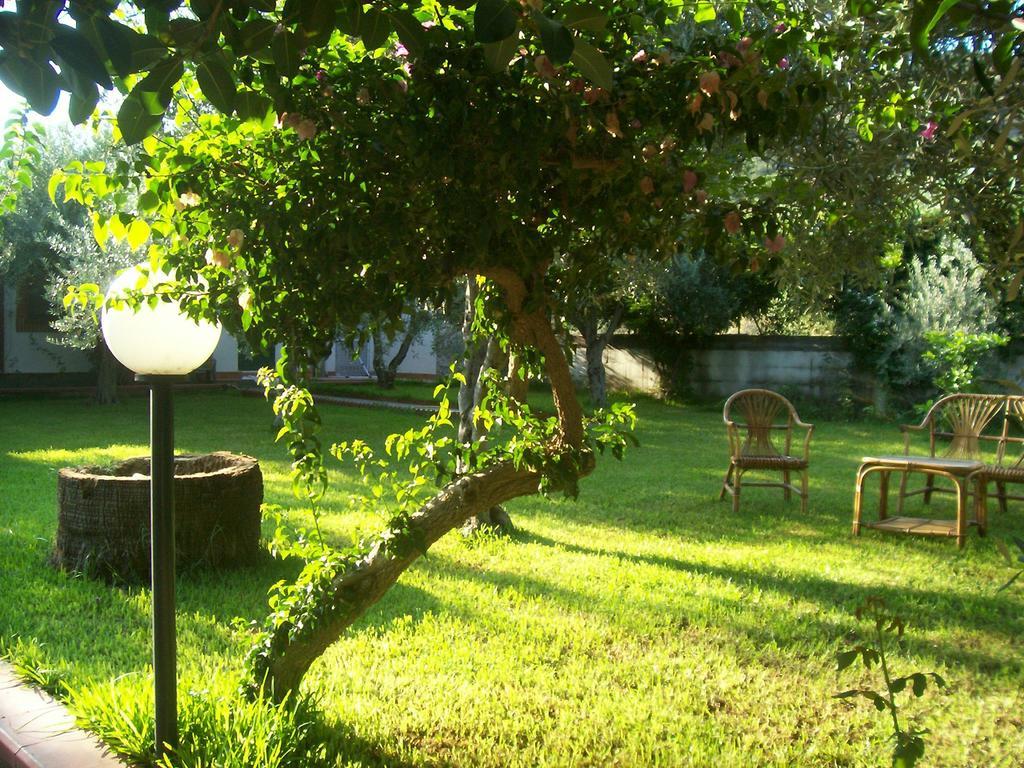La Casa Dell'Antiquario Guest House Graniti Exterior photo